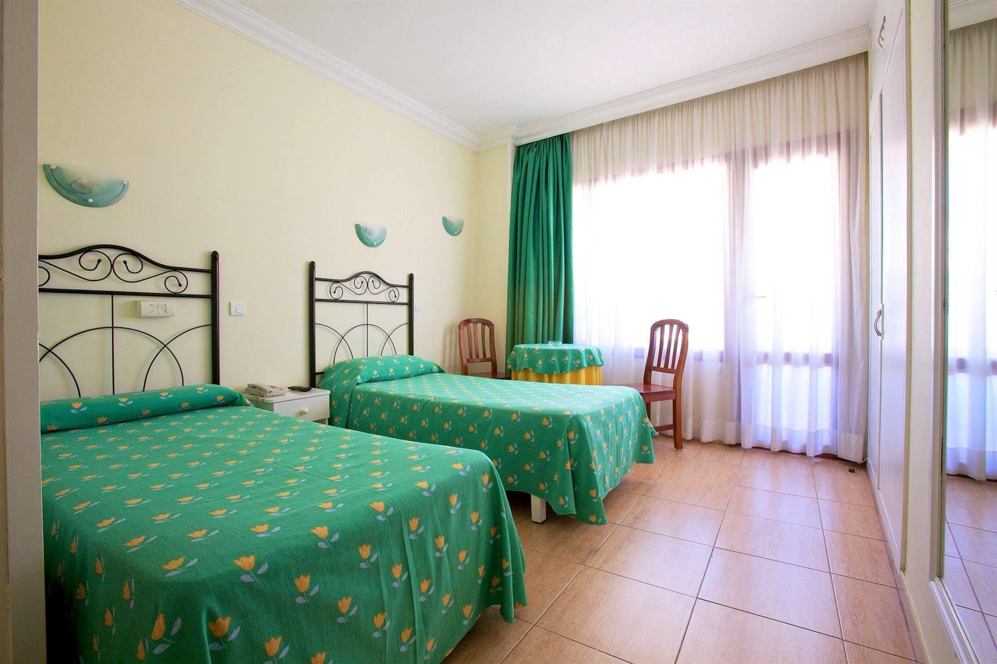 Apartamentos Tinoca Лас-Пальмас-де-Гран-Канарія Екстер'єр фото