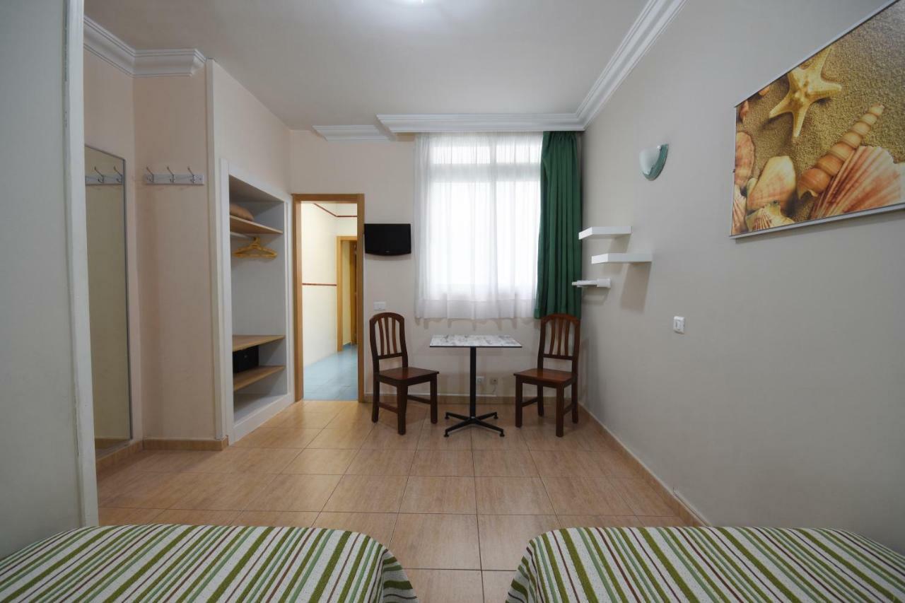 Apartamentos Tinoca Лас-Пальмас-де-Гран-Канарія Екстер'єр фото